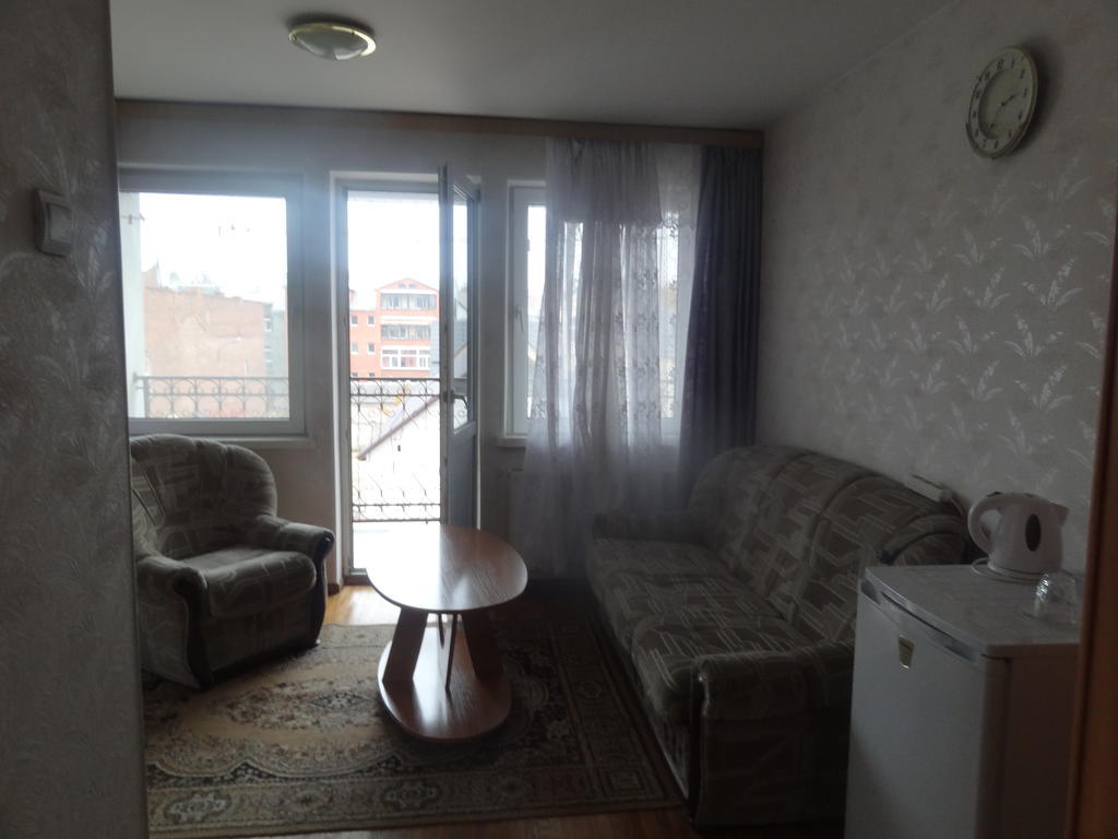 Hotel Rebir Daugavpils Habitación foto