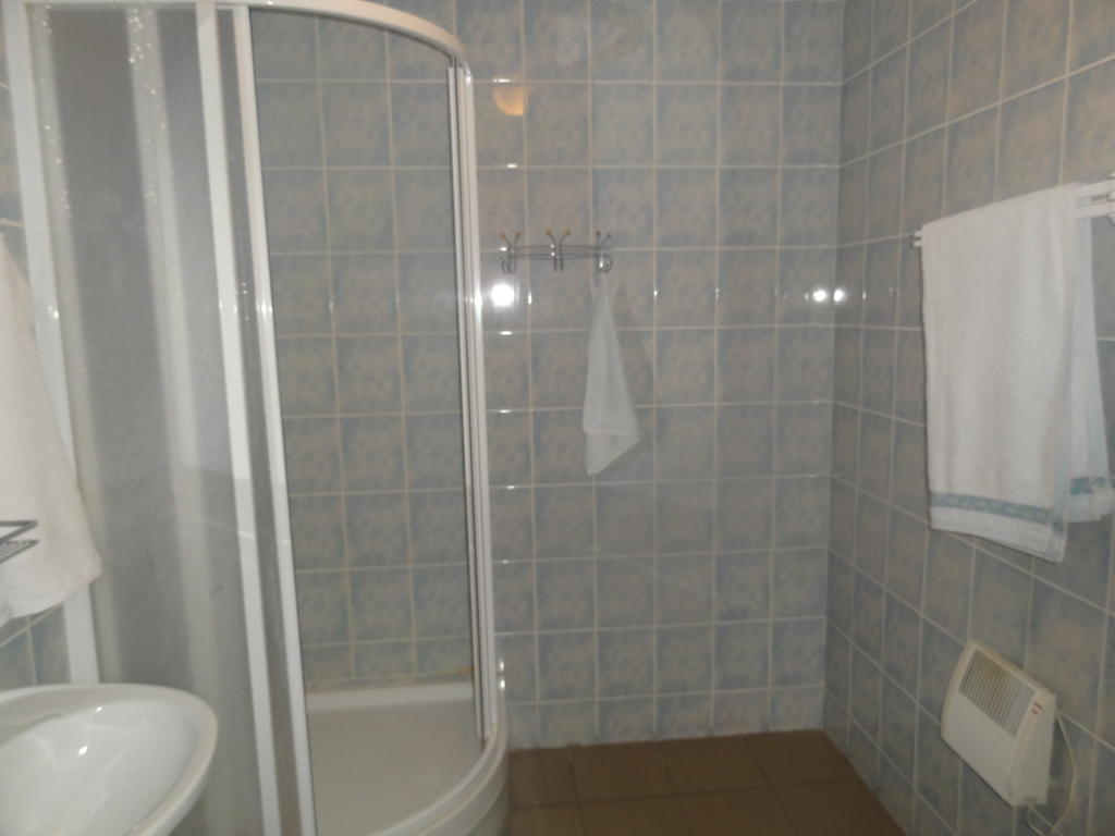 Hotel Rebir Daugavpils Habitación foto